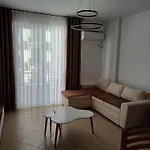 Xhemali House * Vlorë
